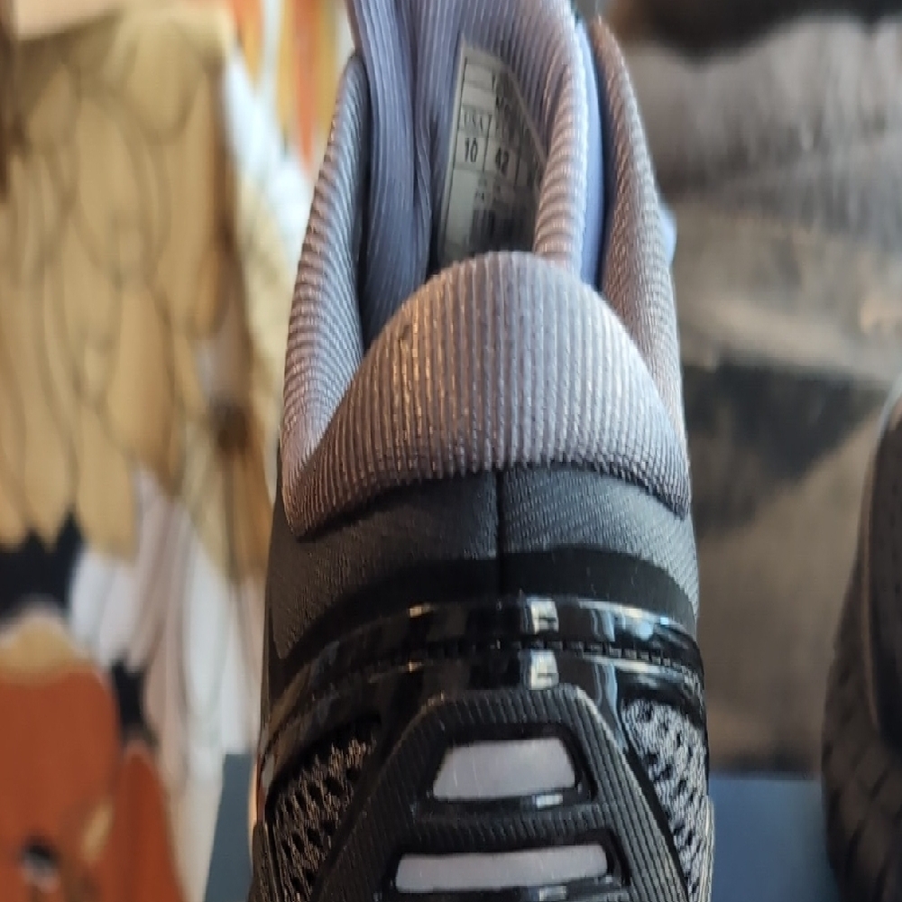 Brooks Women's Athletic Shoes - Black and Purple - Picture 5 of 8